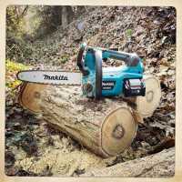 Makita UC002GZ Battery-powered Electric Chainsaw - 25 cm bar - 4Ah 40 V  Battery