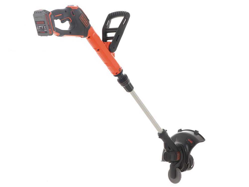 Black&Decker - Tagliabordi STC1840EPC-QW in Offerta