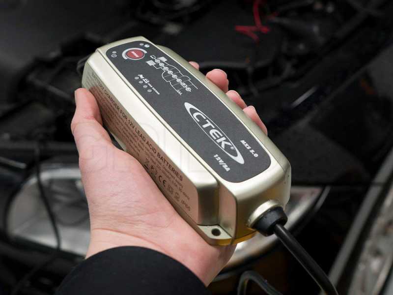 Ctek MXS 5.0 Caricabatterie Mantenitore Carica Auto Moto 12V/5A Cariva –  Ricambi Auto 24