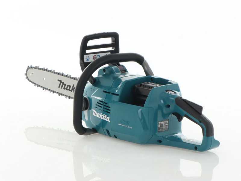 Motosega a batteria Makita UC011GZ - 4Ah 40V in Offerta